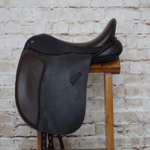 Black Country Eloquence X Dressage Saddle