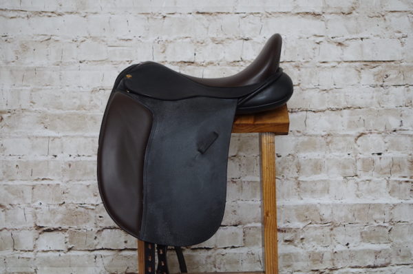 Black Country Eloquence X Dressage Saddle