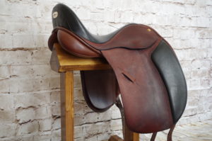 Black Country Eloquence X Dressage Saddle 17.5"