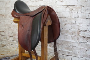 Black Country Eloquence X Dressage Saddle 17.5"