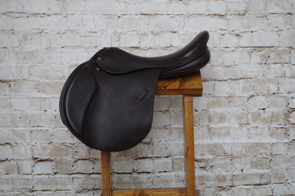 Black Country Quantum Jump Saddle