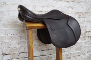 Black Country Quantum Jump Saddle