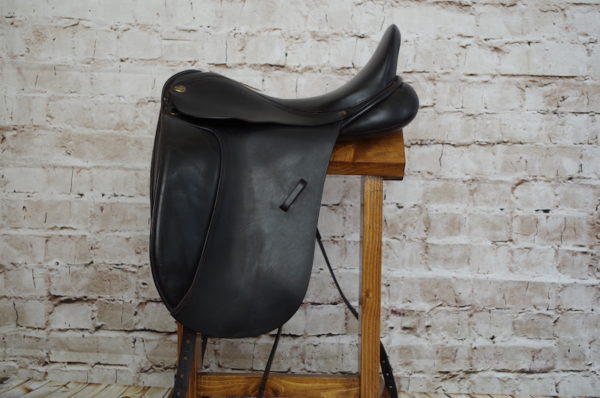 Sankey Saddlery Dressage Saddle