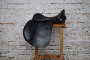 Silhouette Event General Purpose 17.5"