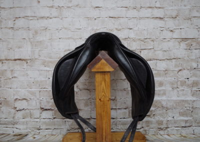 Silhouette Monoflap Dressage 17.5"