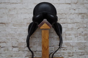 Silhouette Sapphire Dressage Saddle