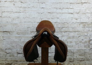 County Innovation 17.5" Jump Saddle