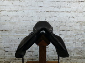 Winners Circle Monoflap Jump 17" Saddle