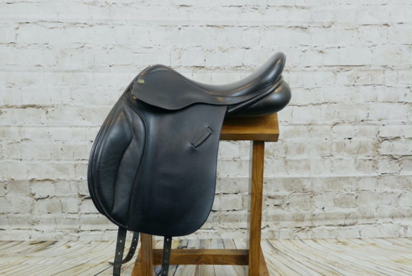 Crown Saddlery GP Dressage 17.5" Saddle