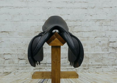 Ideal Jump Saddle 17.5" XW