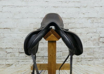 Jeremy Rudge Classic 45 dressage saddle