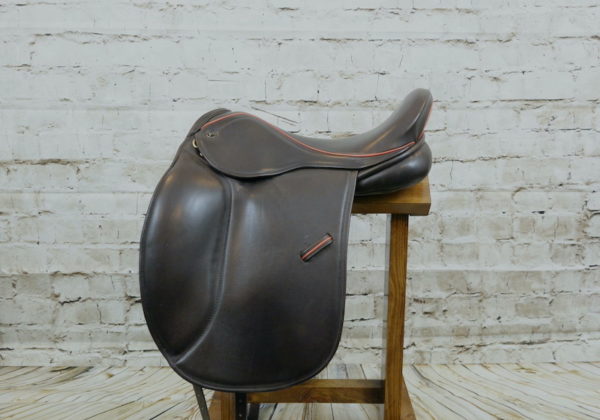 Pony Cob Horse 17.5" Wide Dressage Saddle