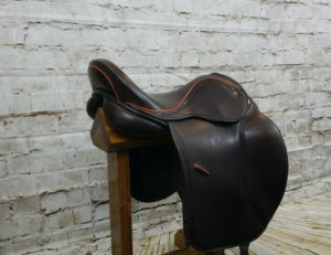 Pony Cob Horse 17.5" Wide Dressage Saddle