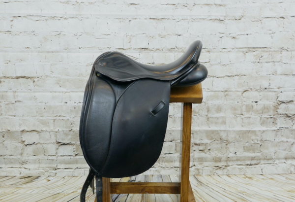 Silhouette 16.5" Dressage Saddle