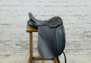 Silhouette 16.5" Dressage Saddle