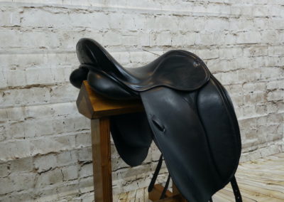 Silhouette 16.5" Dressage Saddle