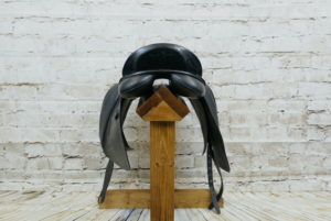 Silhouette 16.5" Dressage Saddle