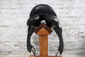 Silhouette Monoflap Dressage Saddle