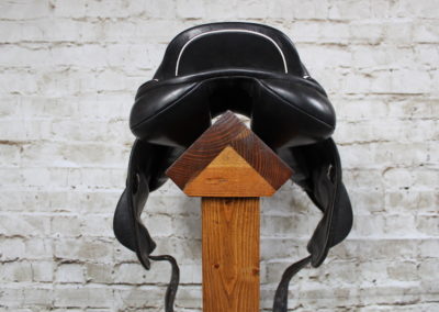 Silhouette Saddlery 16.5 Vision Jump Saddle