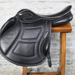 Silhouette Saddlery 17.5" Vision Jump Saddle