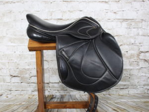 Silhouette Saddlery 16.5 Vision Jump Saddle
