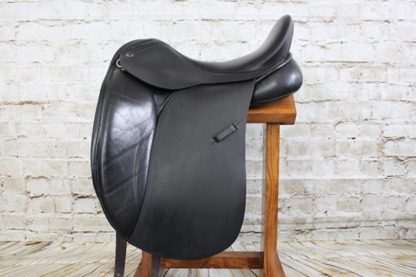 Silhouette Dual Dressage Saddle