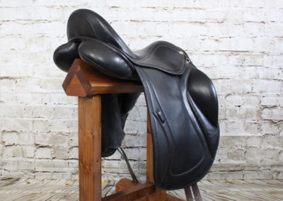 Silhouette Monoflap Dressage Saddle