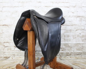 Silhouette Monoflap Dressage Saddle