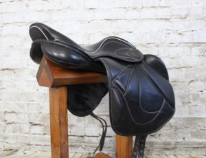 Silhouette Saddlery 16.5 Vision Jump Saddle