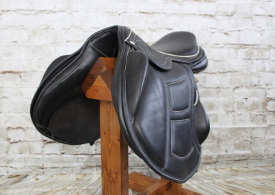 Silhouette Saddlery 17.5" Vision Jump Saddle