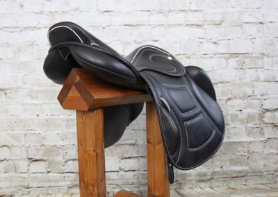 Silhouette Saddlery 17.5" Vision Jump Saddle