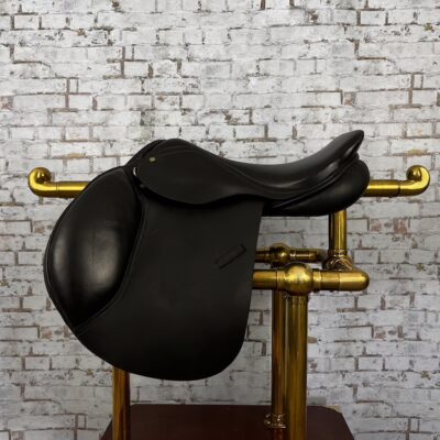 Meadow Creek Black Country Jump 17"