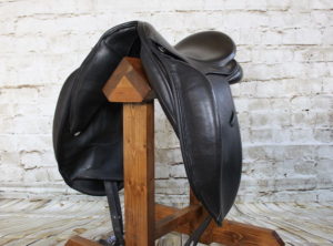 Invicta Monoflap Dressage