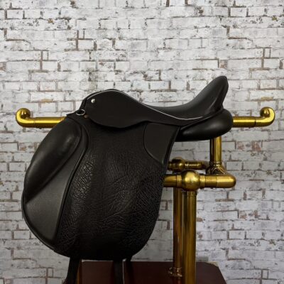 Heritage Dressage 17"
