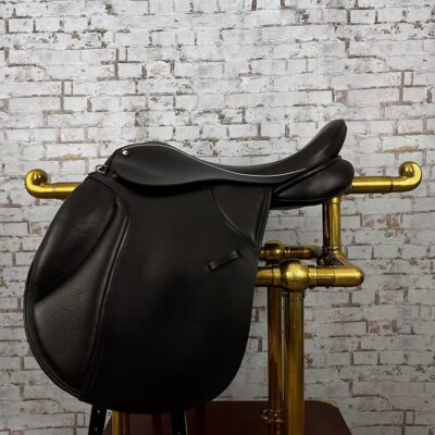 Heritage Dressage 18"
