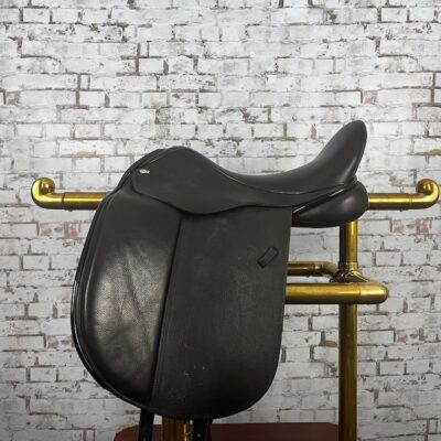 Ryder Native Dressage 17.5"